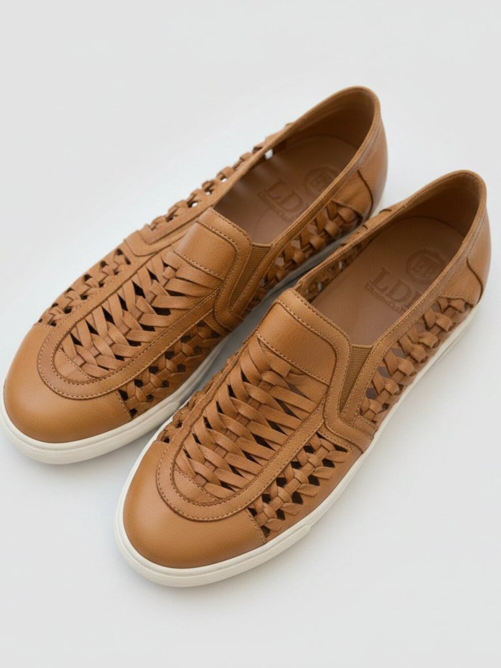 L'Amour Des Pieds Woven Leather Slip-On Sneakers Size 8